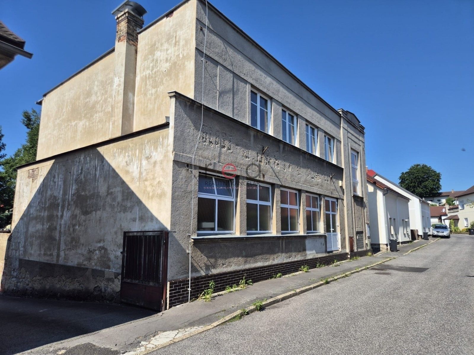 Komerční nemovitost, 280 m²