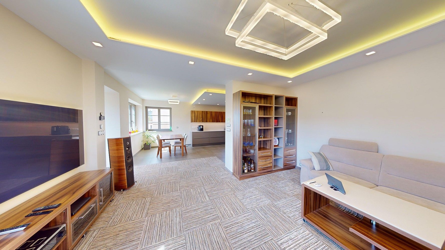 Prodej rodinný dům - Štúrova, Karlovy Vary - Bohatice, 270 m² - 5
