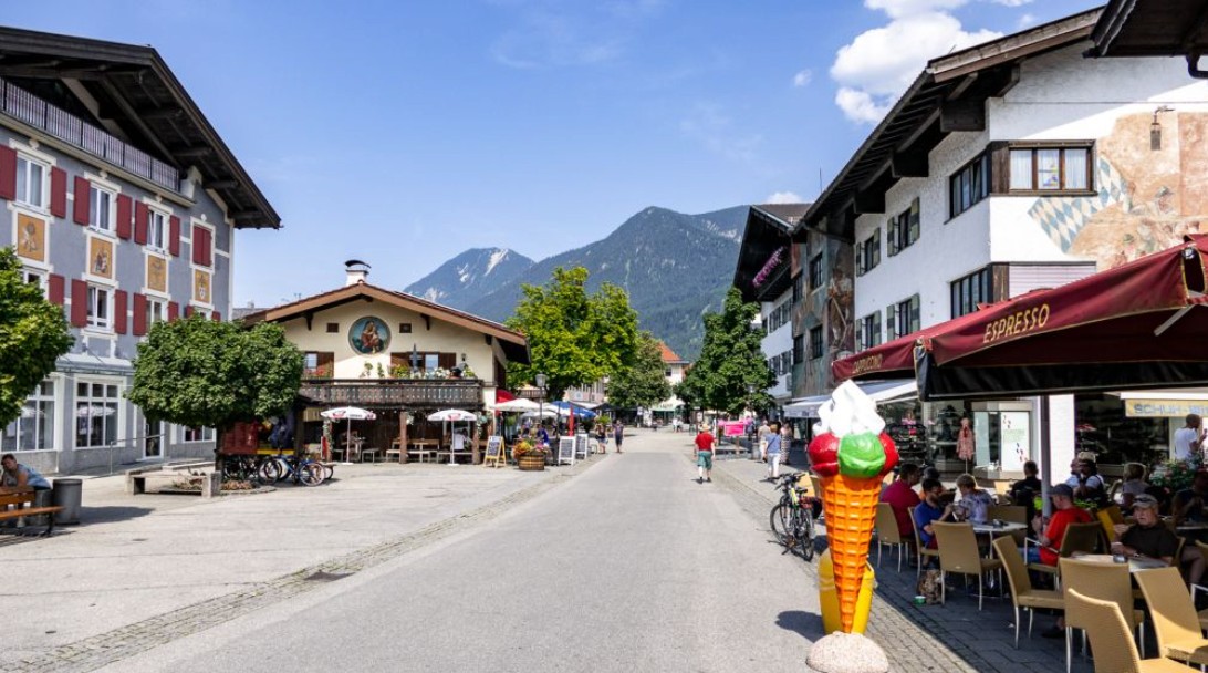 Obchodní prostory, Marienplatz 7 Garmisch-Partenkirchen Garmisch-Partenkirchen Bayern 82467, 71 m²