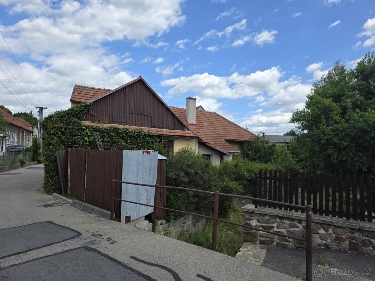 Prodej rodinný dům - Brumov, 679 23