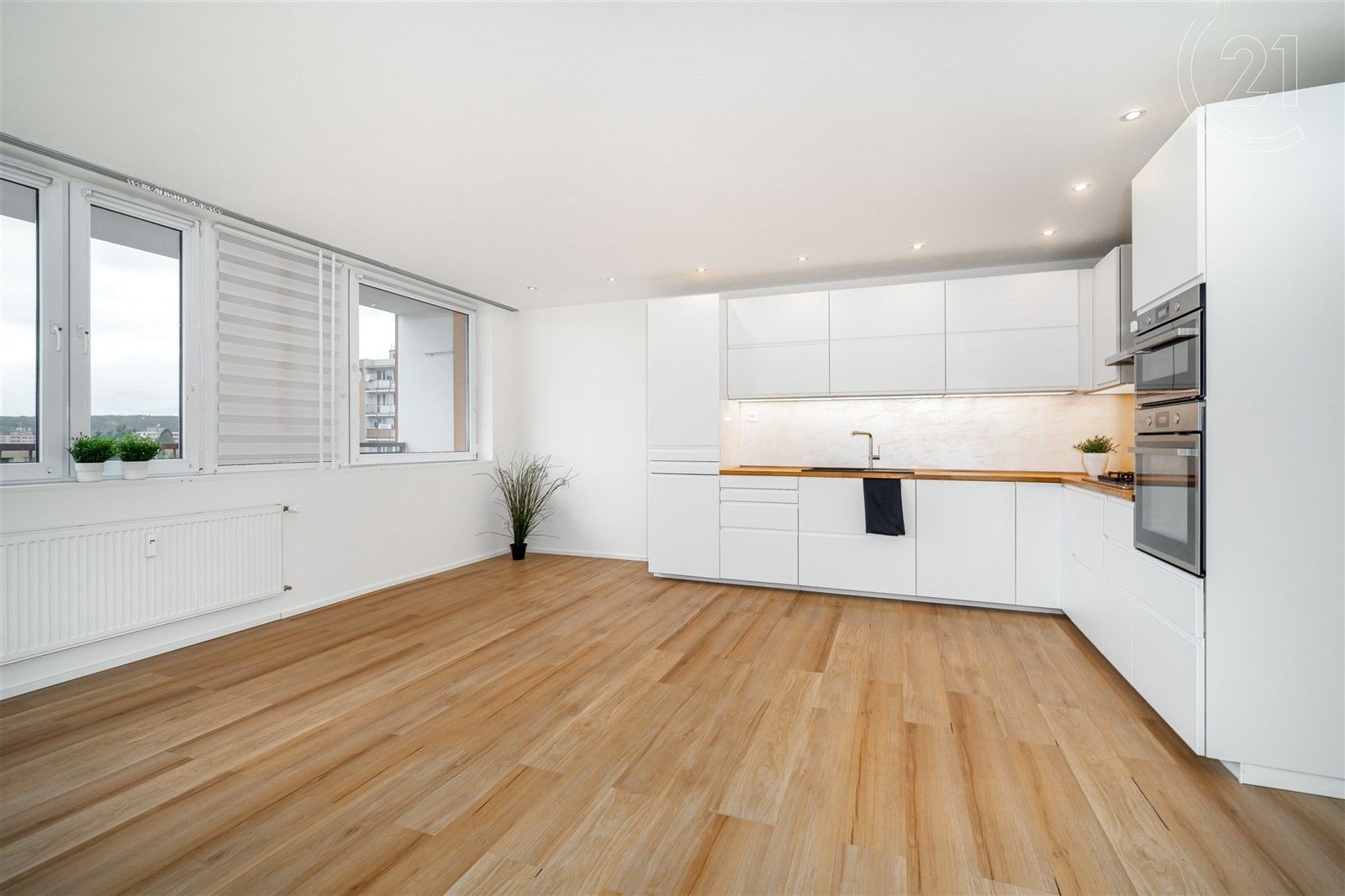 3+kk, Krouzova, Praha, 74 m²