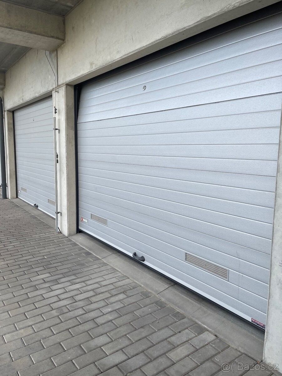 Garáže, Šlapanice u Brna, 664 51