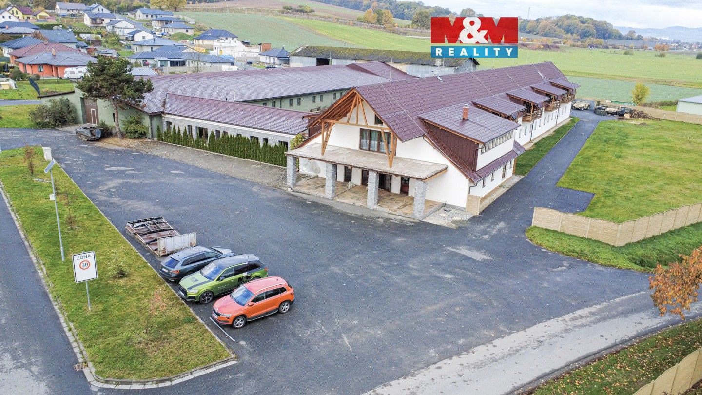 Obchodní prostory, Zvole, 1 860 m²