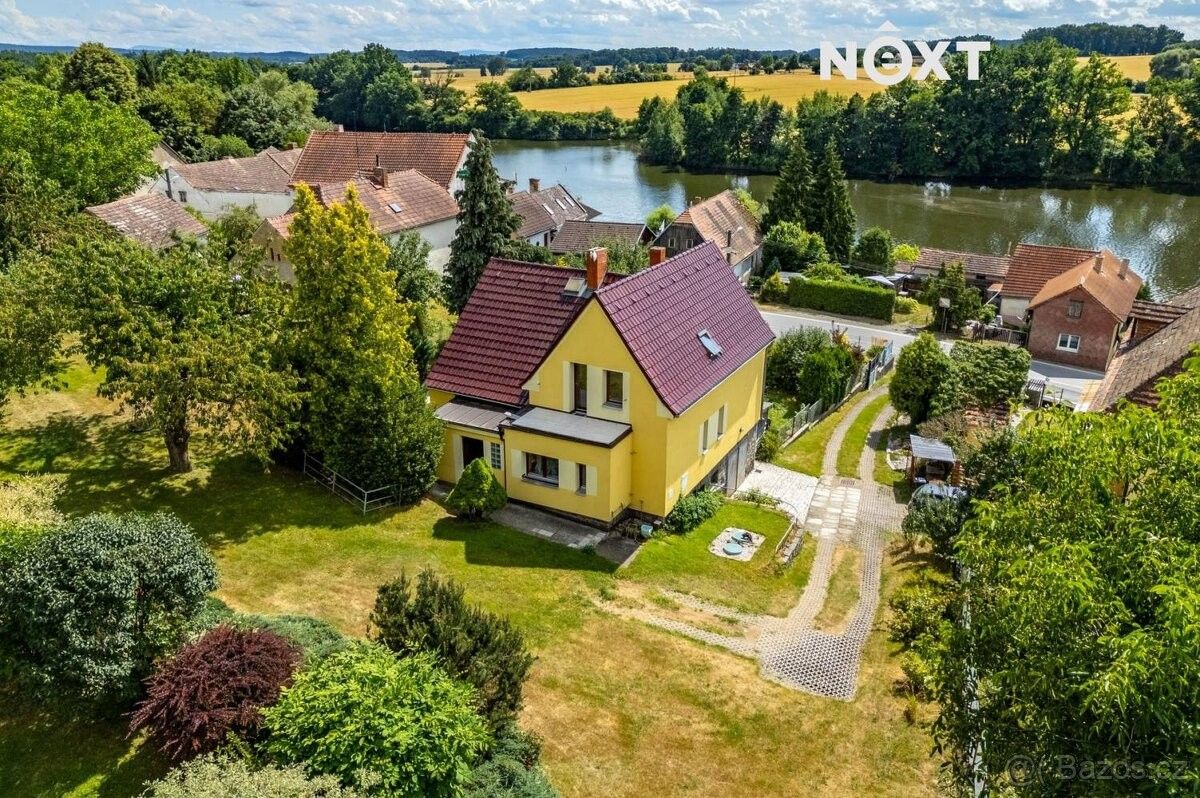 Rodinné domy, Lnáře, 387 42