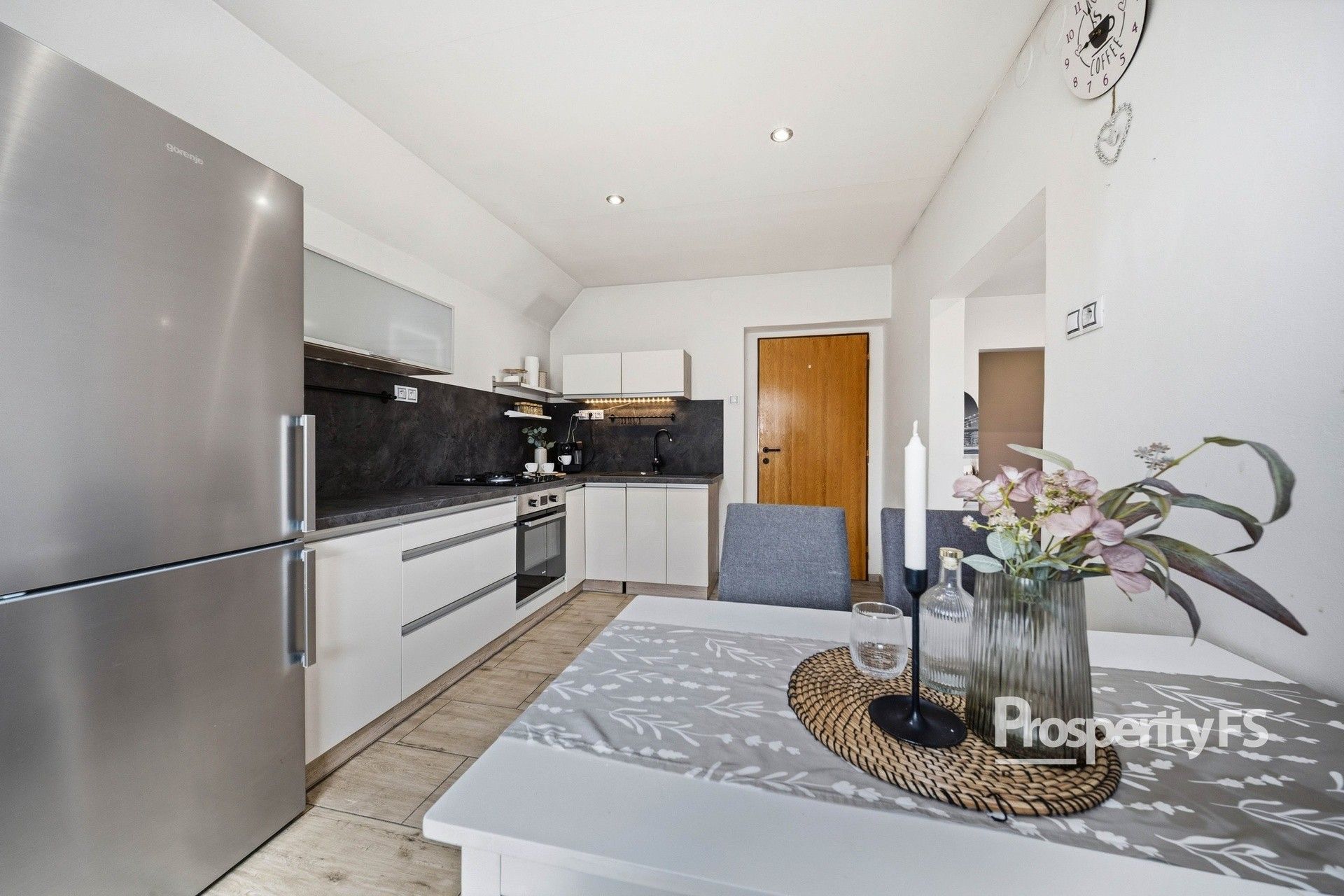 Rodinný dům · 247 m² · Čsl. armády, Lužná - 3