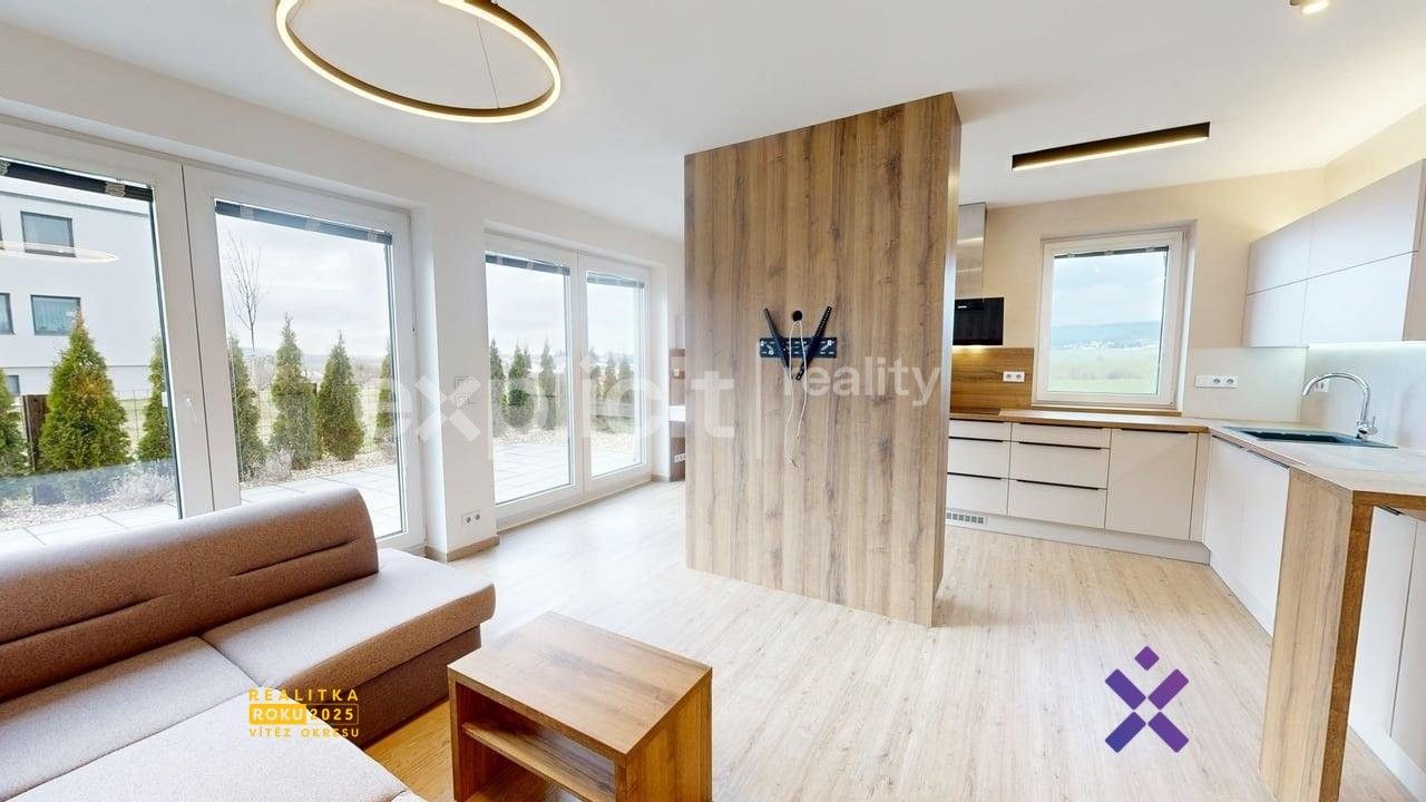 Pronájem byt 2+kk - Komenského, Fryšták, 58 m²