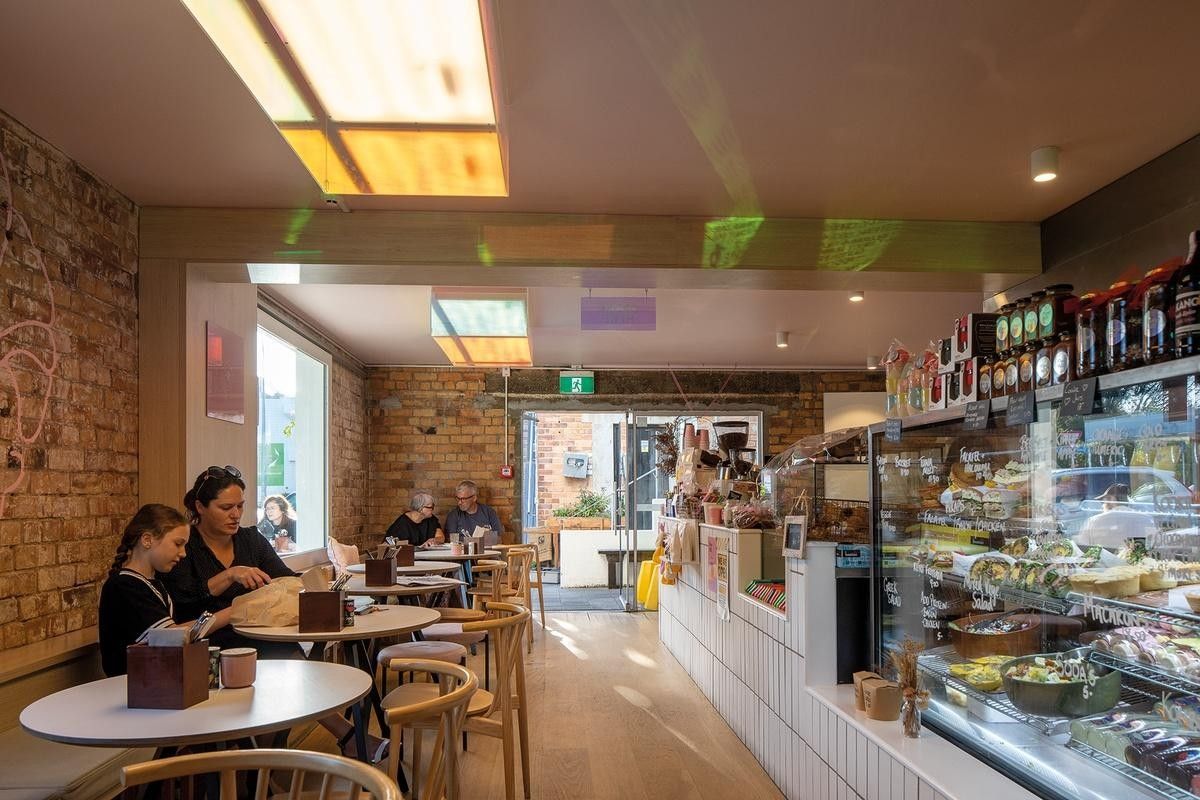 Restaurace, Moskevská, Praha, 110 m²