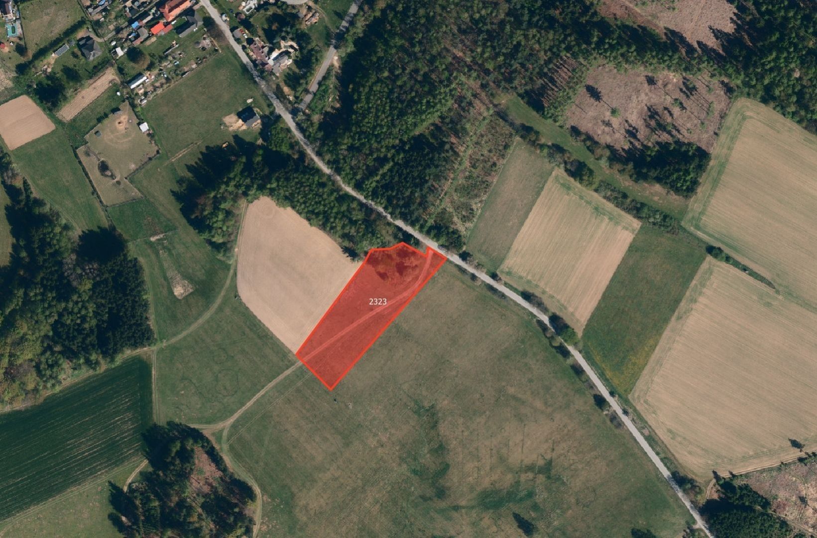 Louka, 6 792 m²