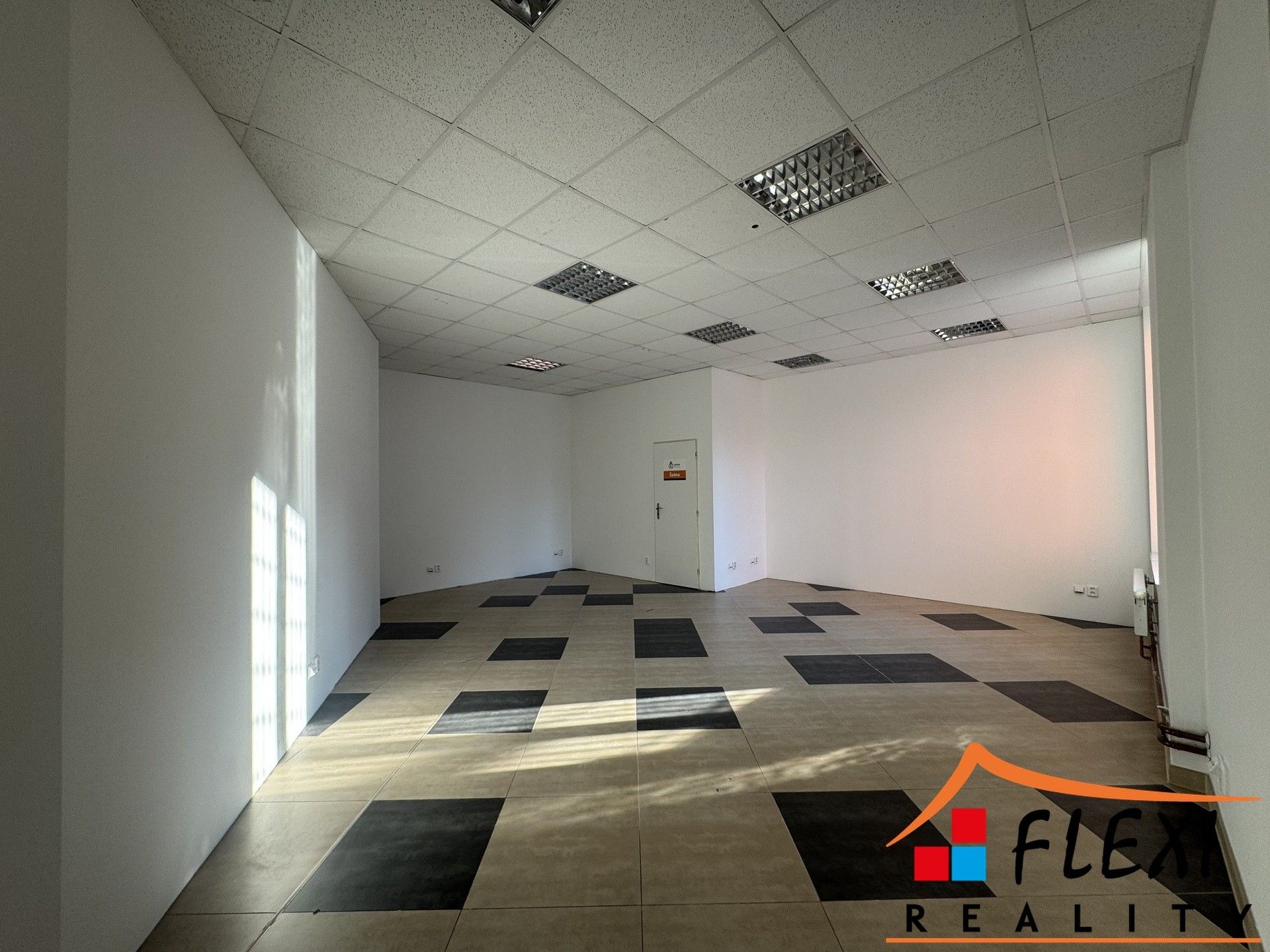 Pronájem kancelář - 28. října, Ostrava, 83 m²