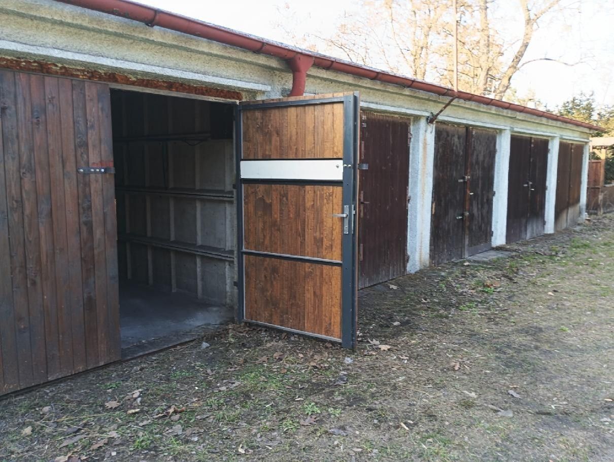 Prodej garáž - Postřižínská, Praha - Hloubětín, 36 m² - 2