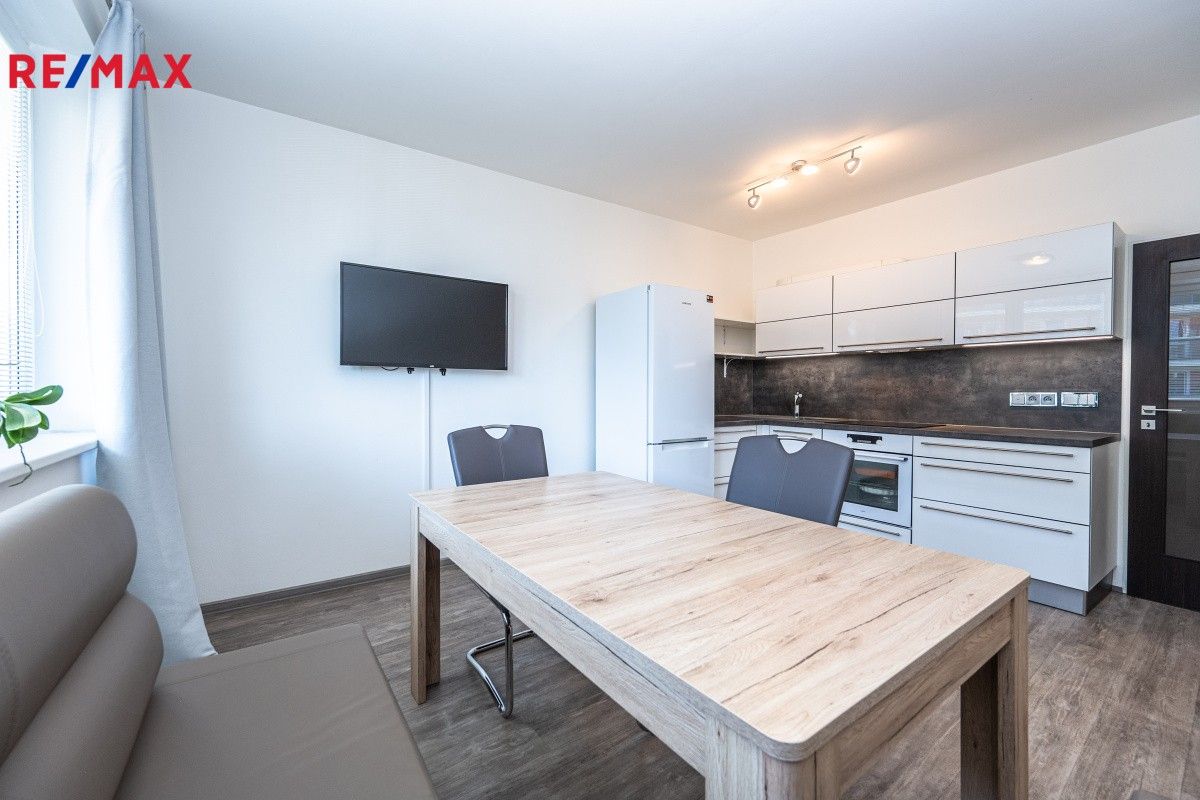 2+1, náměstí Plukovníka Vlčka, Praha, 83 m²