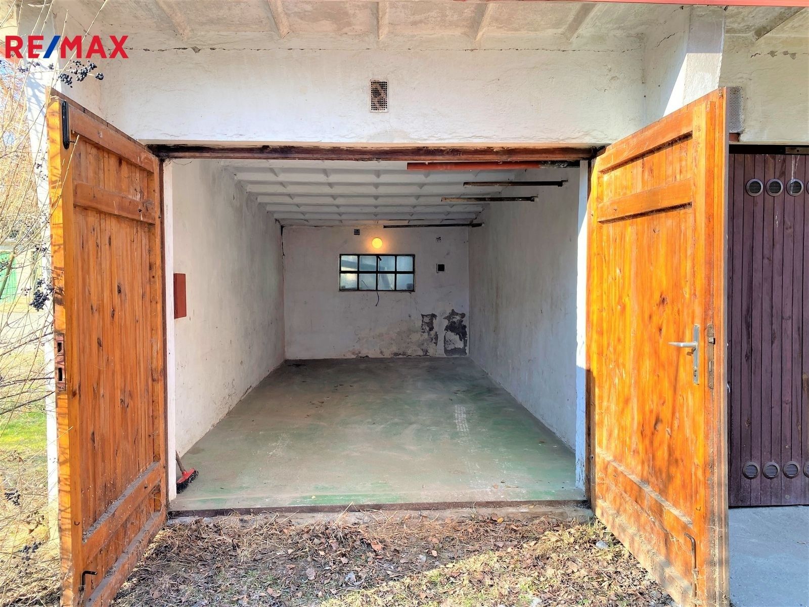 Garáže, Brigádníků, Tábor, 18 m²