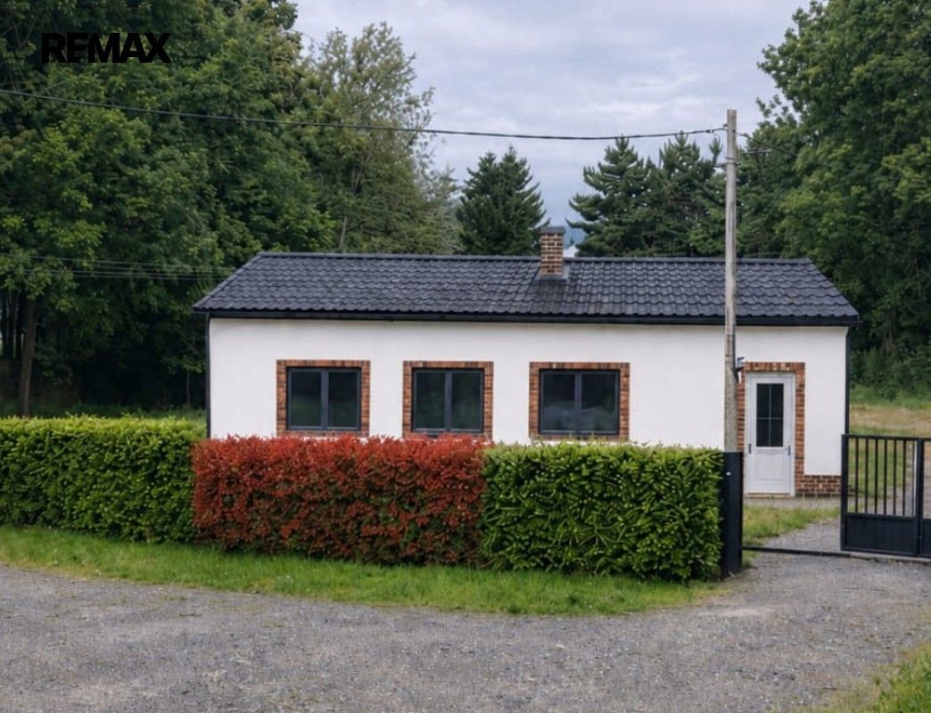 Rodinné domy, Vroutek - Mlýnce, okres Louny, 154 m² - 1