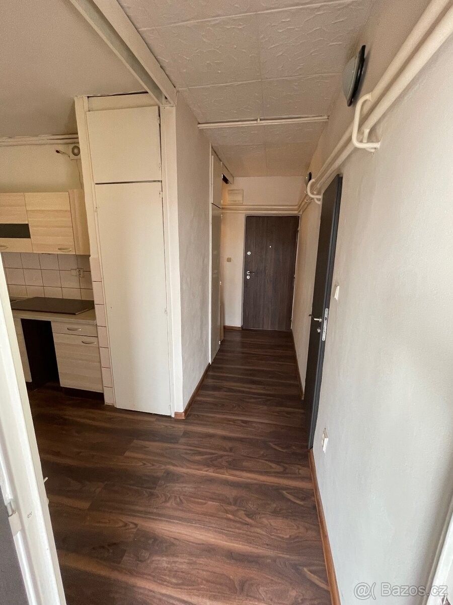 Pronájem byt - Bruntál, 792 01