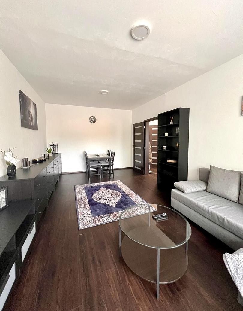 Byt 2+1 · 48 m² · Charkovská 2024/10, Karlovy Vary - 4