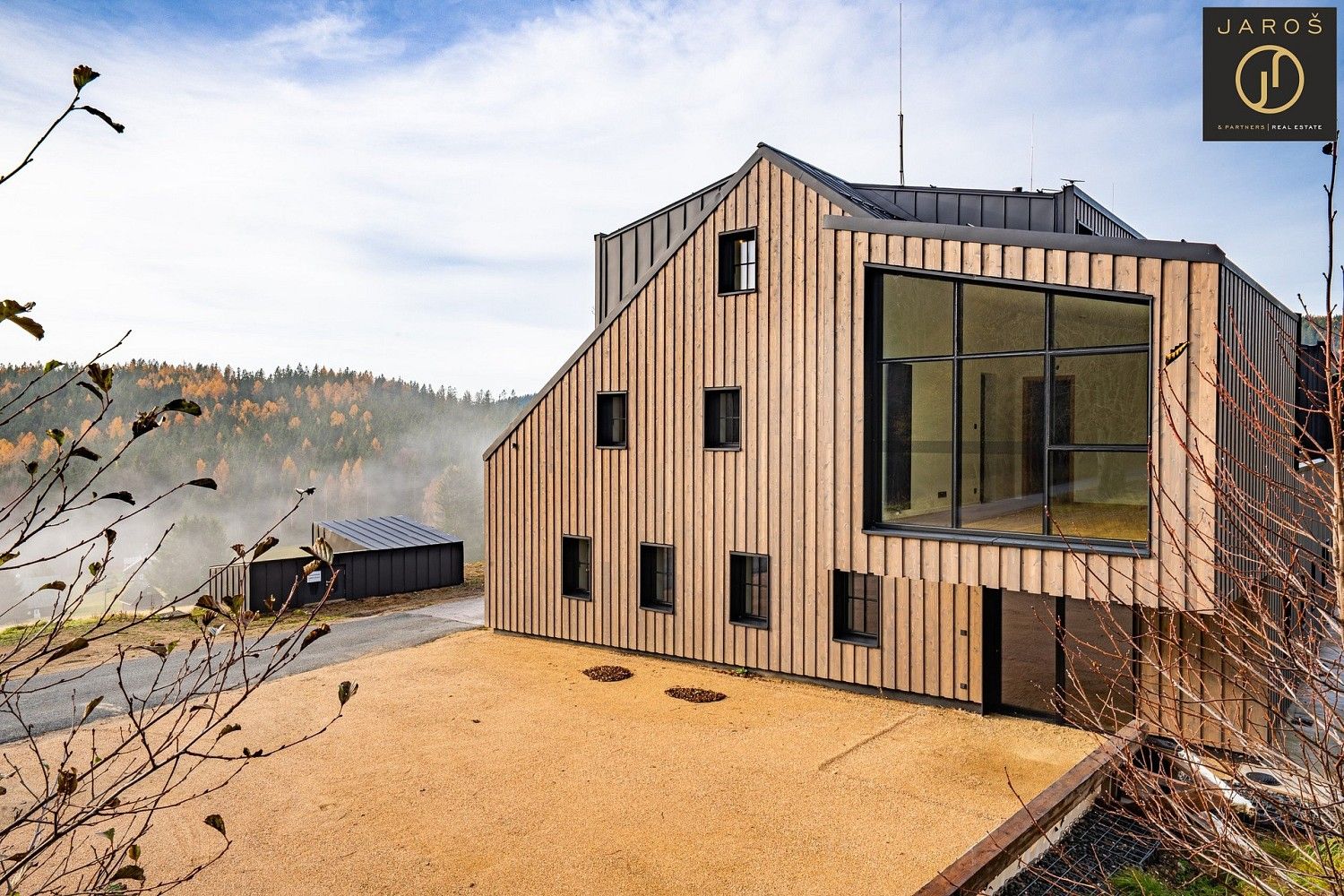 Ubytovací zařízení, Strážné, okres Trutnov, Královéhradecký kraj, 60 m² - 1