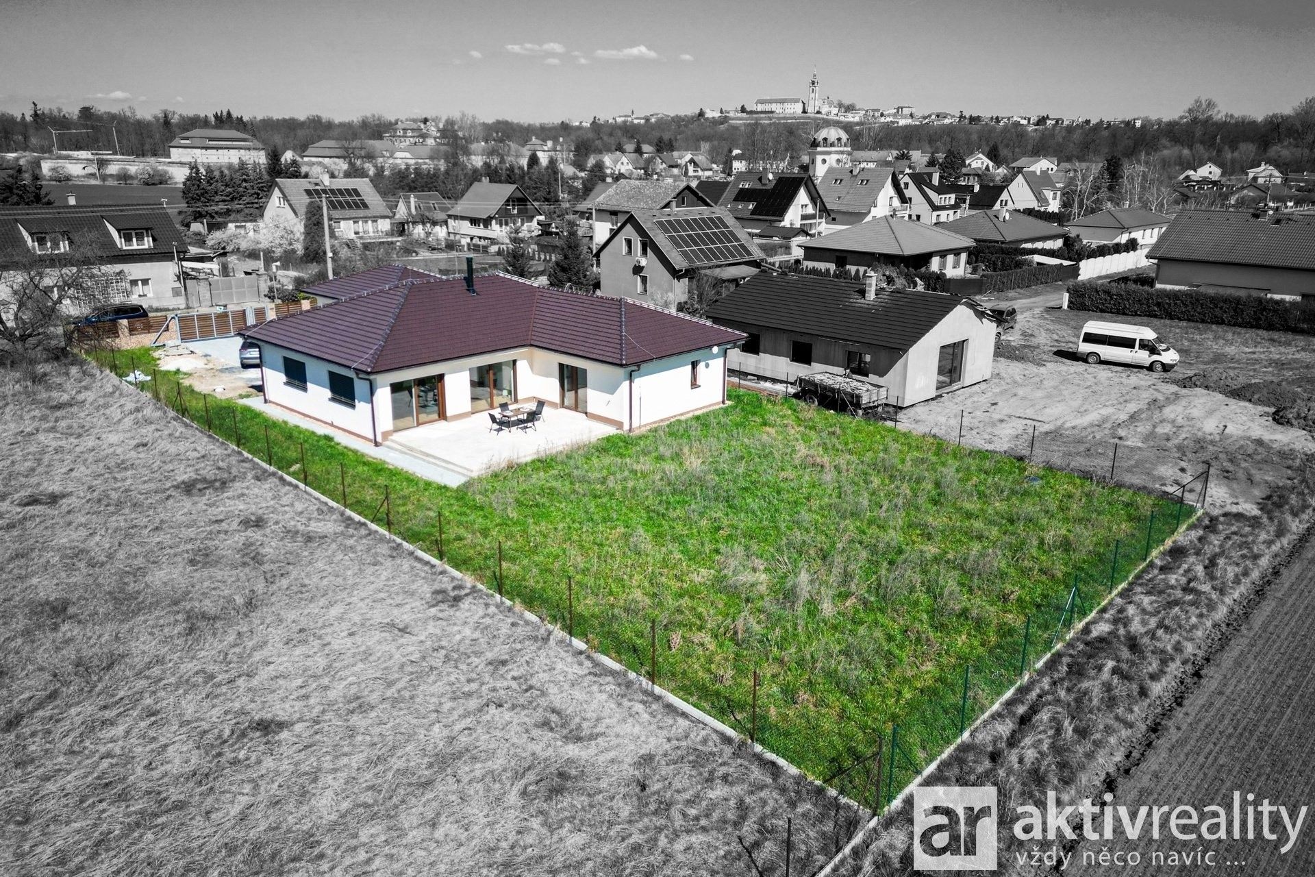 Rodinné domy, Hořín, 201 m²