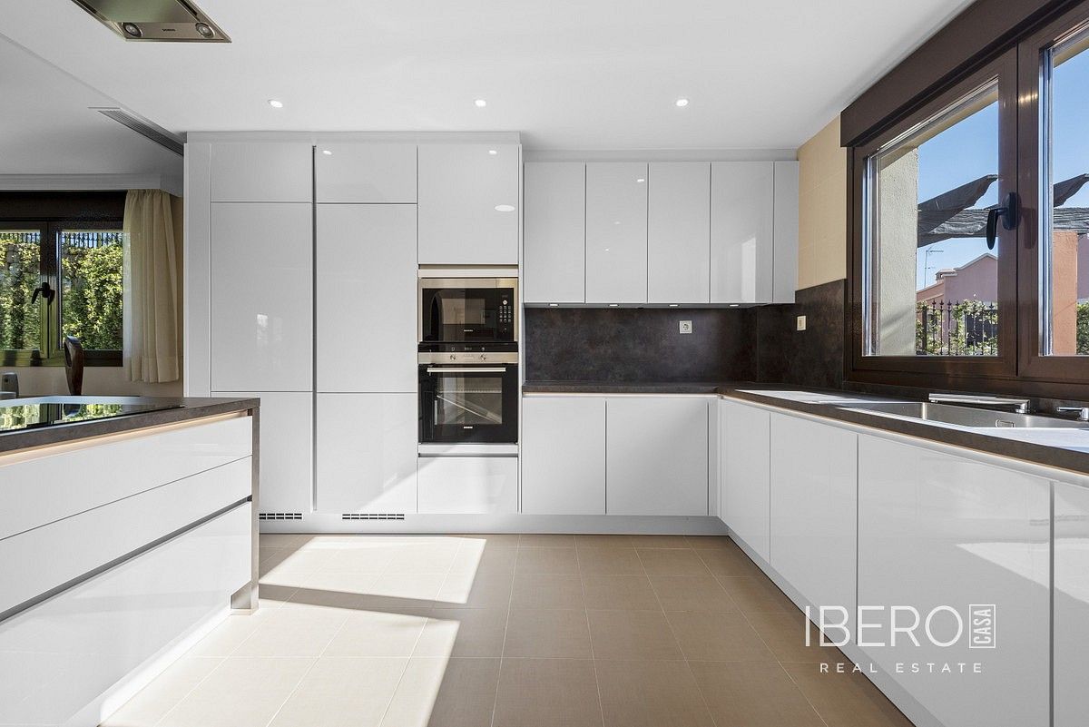 Prodej rodinný dům - Estepona, ES, 276 m² - 5