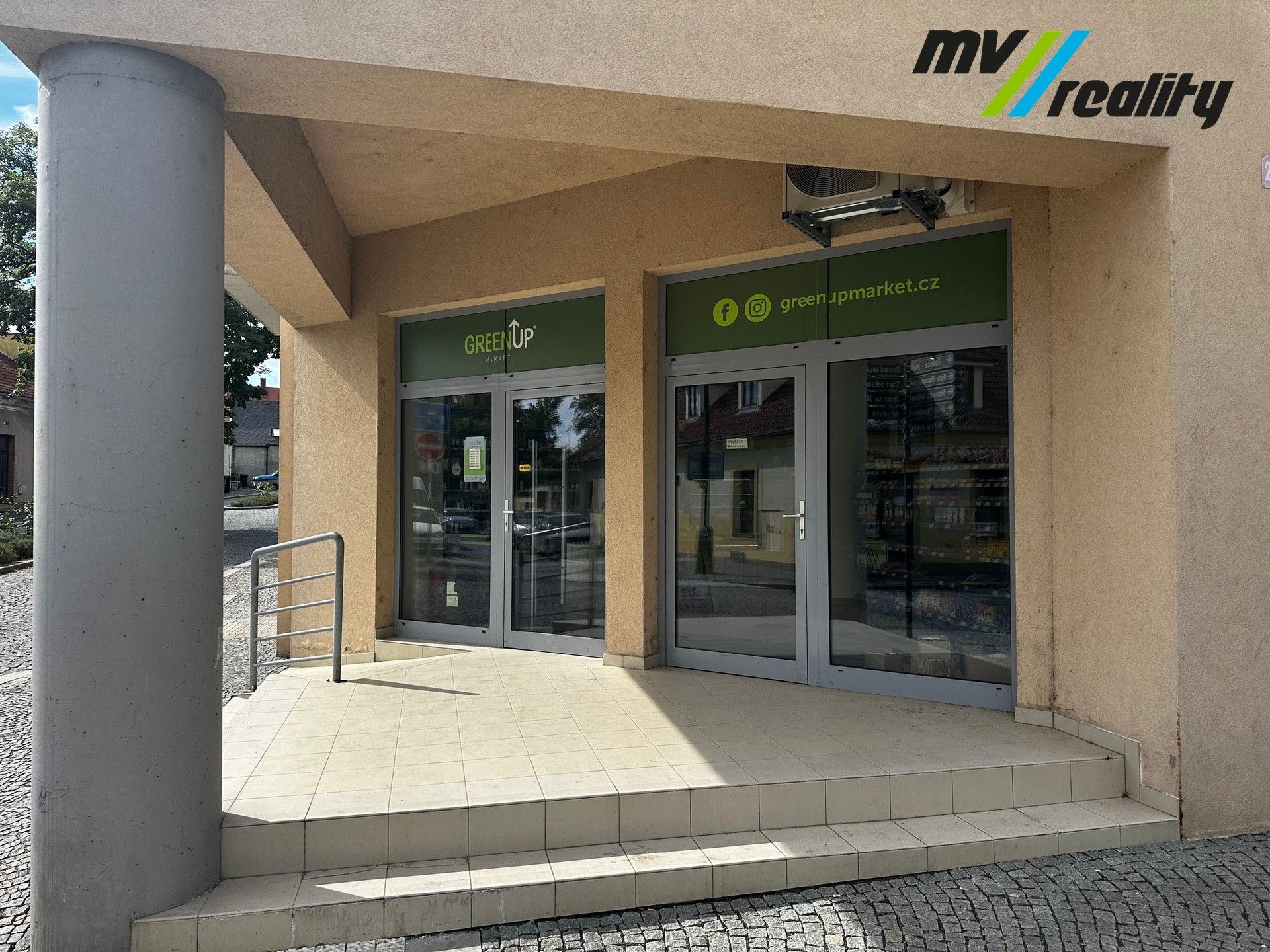Obchodní prostory, Palackého třída 2553, Nymburk, 124 m² - 1