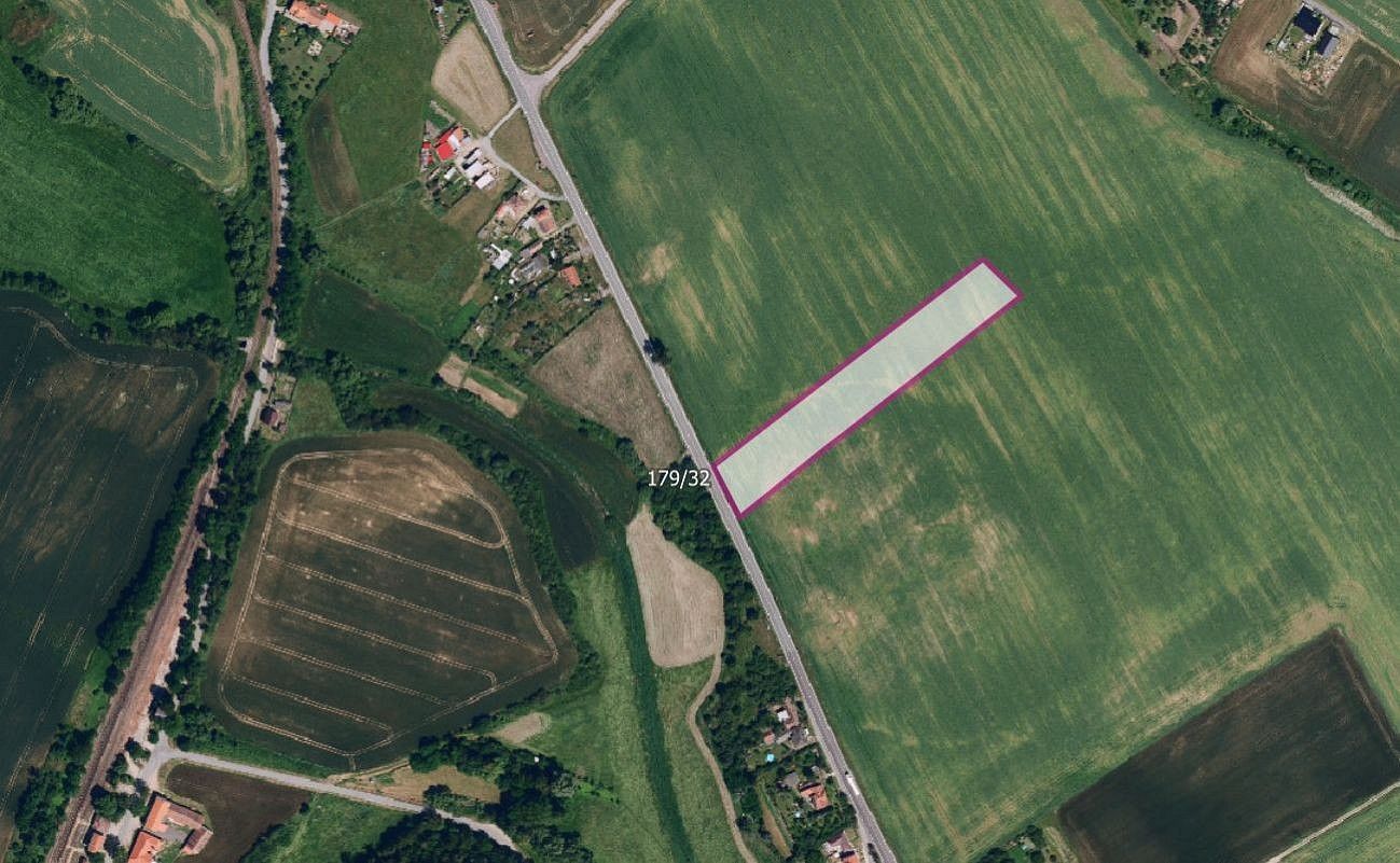 Zemědělský pozemek, 9 978 m²