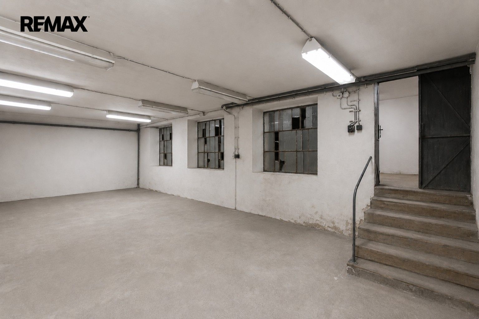 Pronájem sklad - Starostrašnická, Praha Strašnice, 140 m² - 5