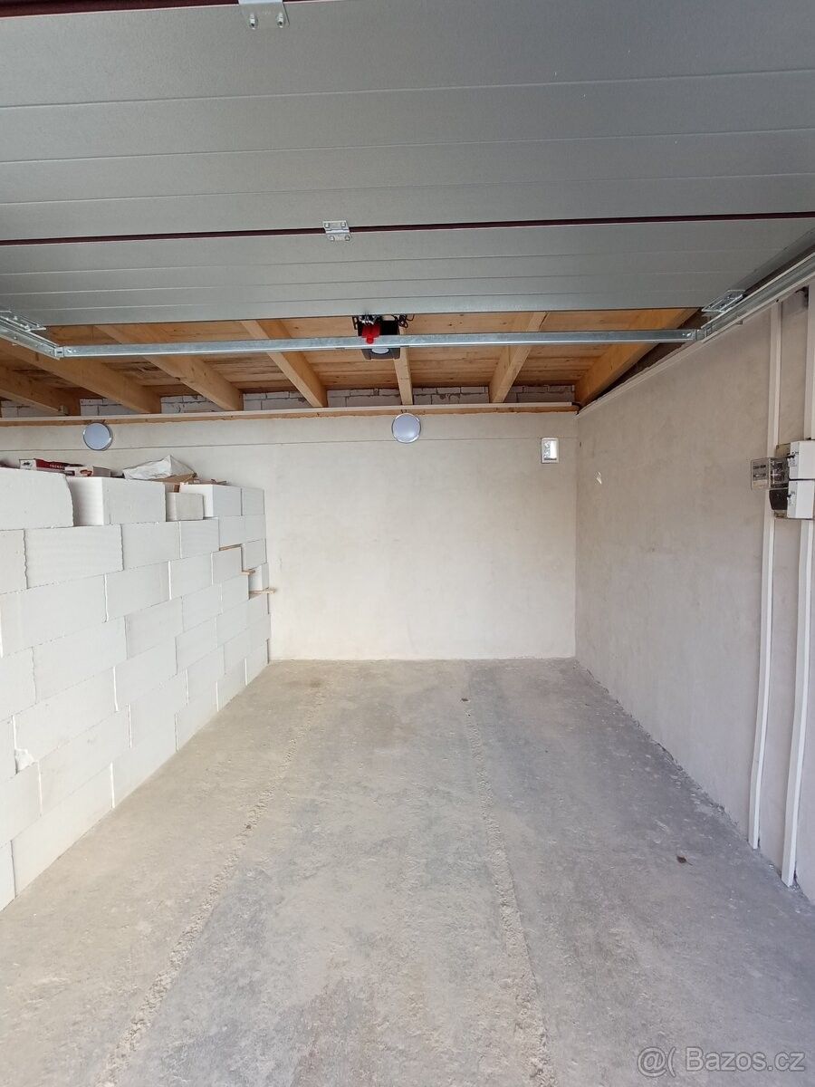 Garáže, Jablonec nad Nisou, 466 02