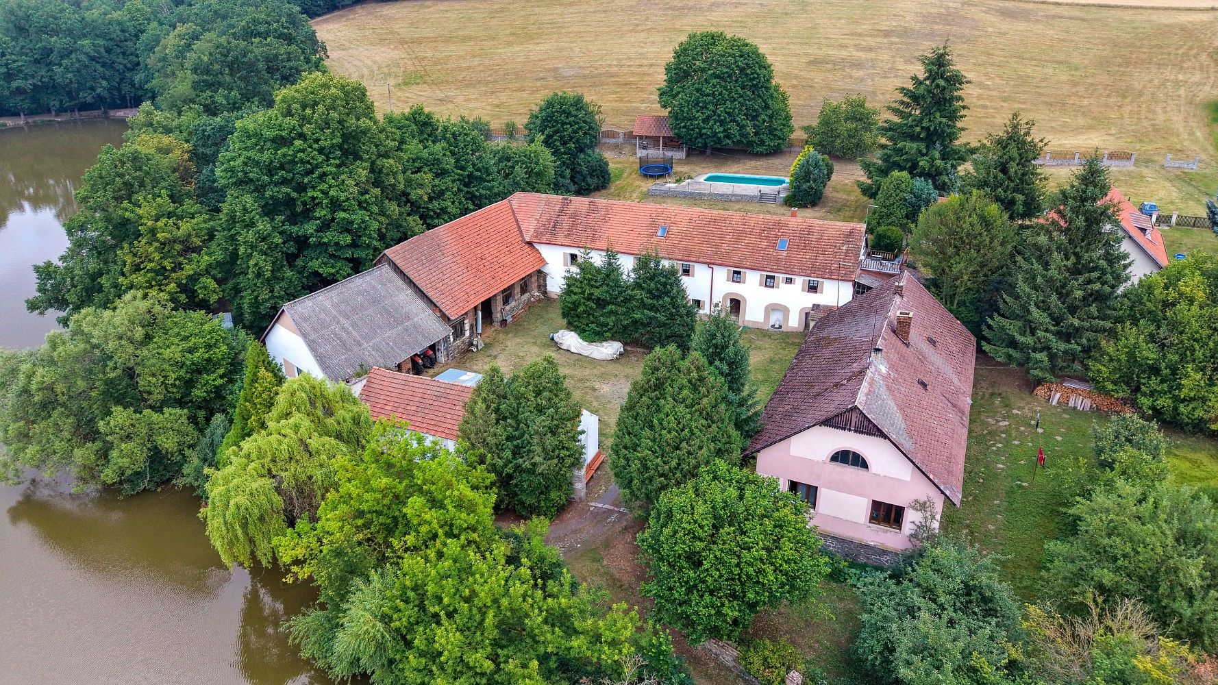 Dům · 550 m² · Neveklov - Borovka, okres Benešov - 3