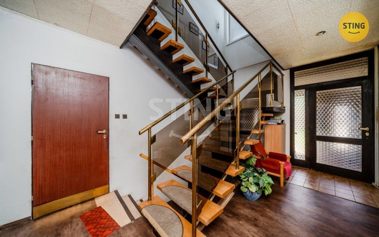 Prodej vila - Vřesina, 300 m²