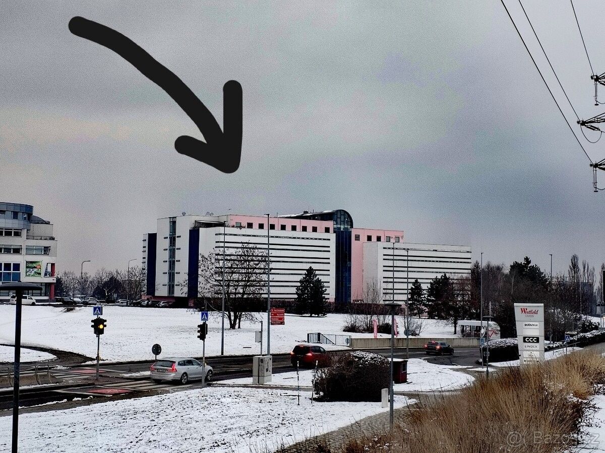 Garáže, Praha, 148 00