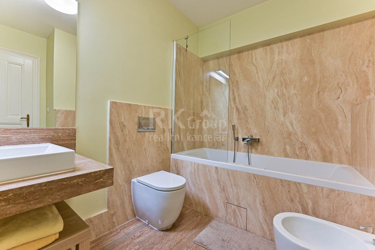 Byt 3+kk · 88 m² · Vozová, Praha - 4