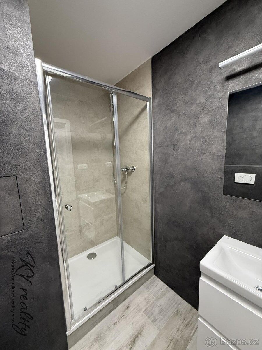 Pronájem byt - Vsetín, 755 01