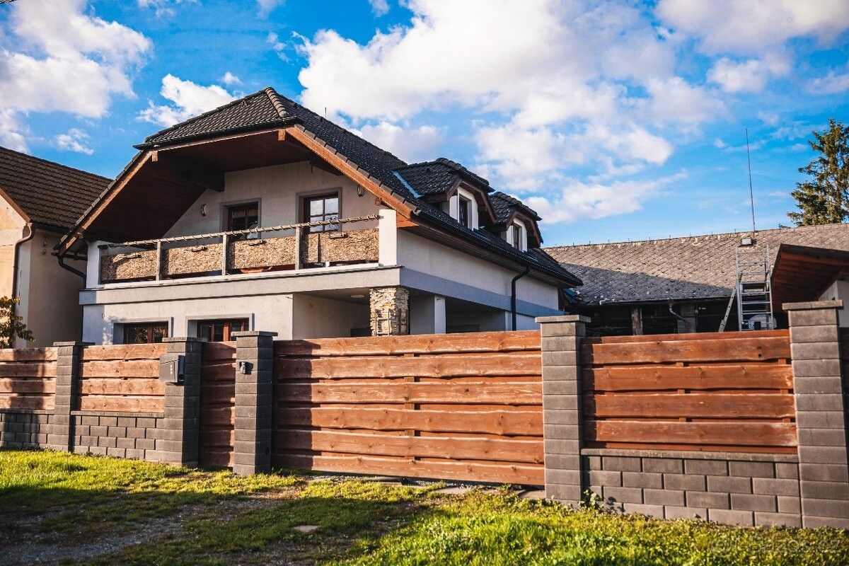 Prodej rodinný dům - Dolany, 552 03