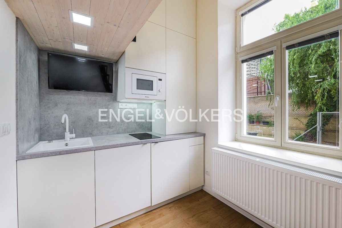 1+kk, Baranova 674, Praha Žižkov, 14 m² - 1
