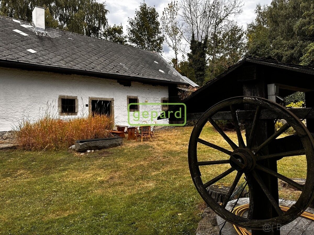 Chaty, Dačice, 380 01, 959 m²