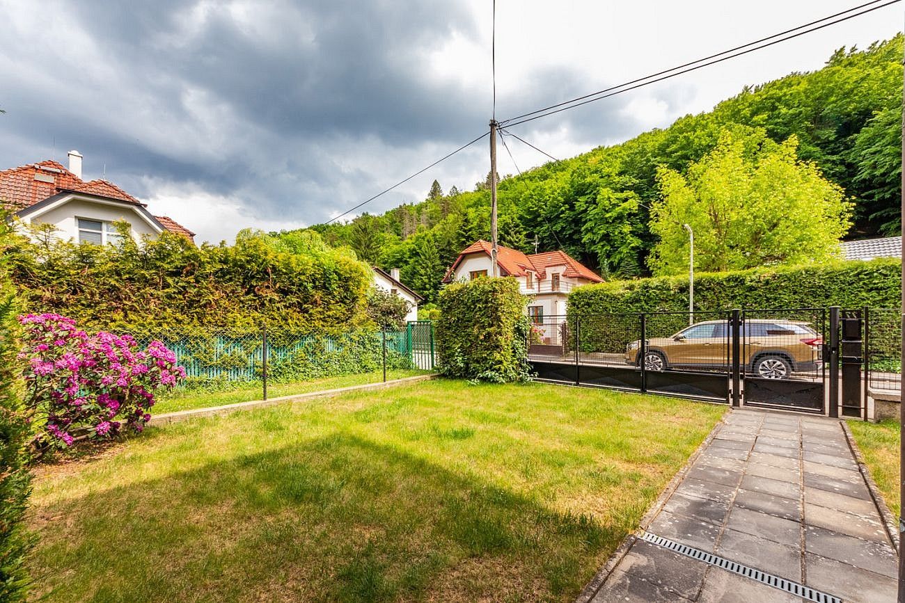 Prodej rodinný dům - Měchenice, okres Praha-západ, Středočeský kraj, 230 m² - 2
