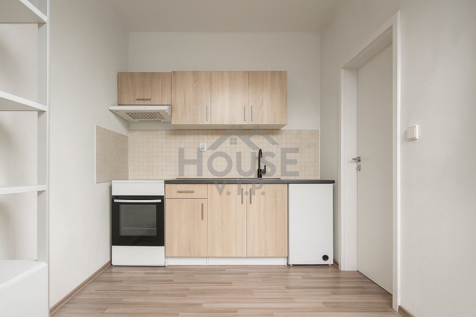 Prodej byt 2+1 - Pražského, Praha, 44 m²