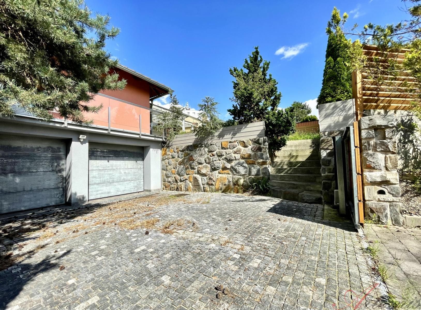 Prodej rodinný dům - Nerudova, Opava, 380 m²