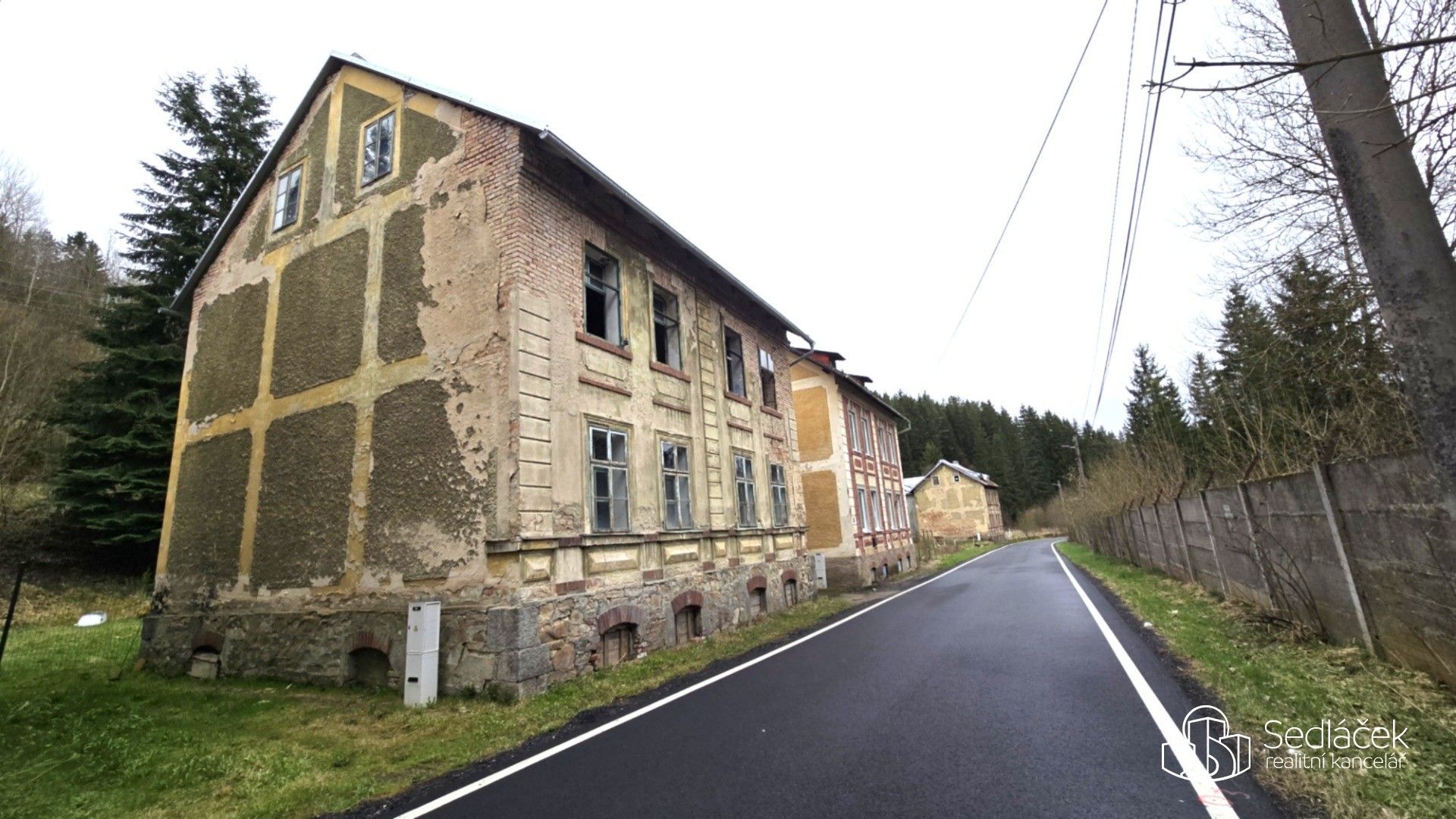 Rodinné domy, Hornická, Rotava, 300 m² - 1