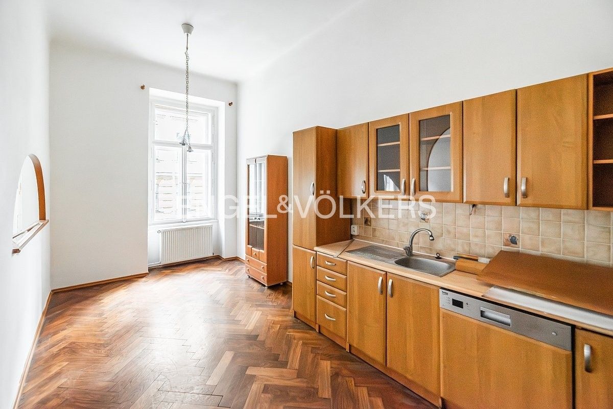4+kk, Thámova 396, Praha Karlín, 113 m² - 2