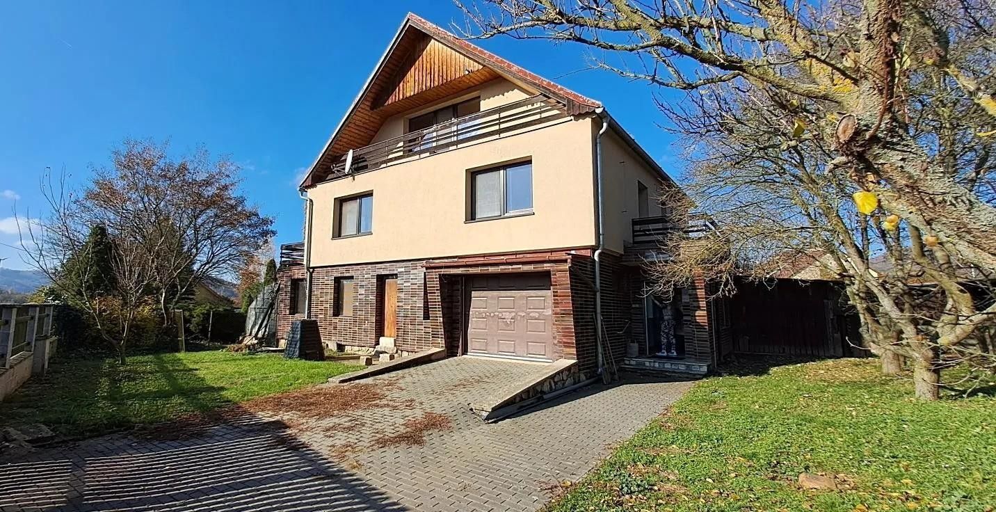 Prodej rodinný dům - Lomnička, 300 m²
