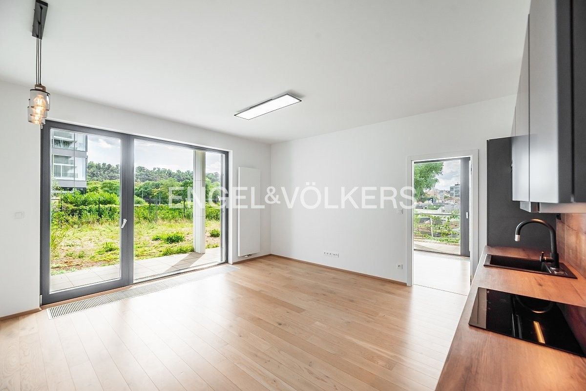 2+kk, Sokolova 719, Praha Karlín, 59 m² - 1