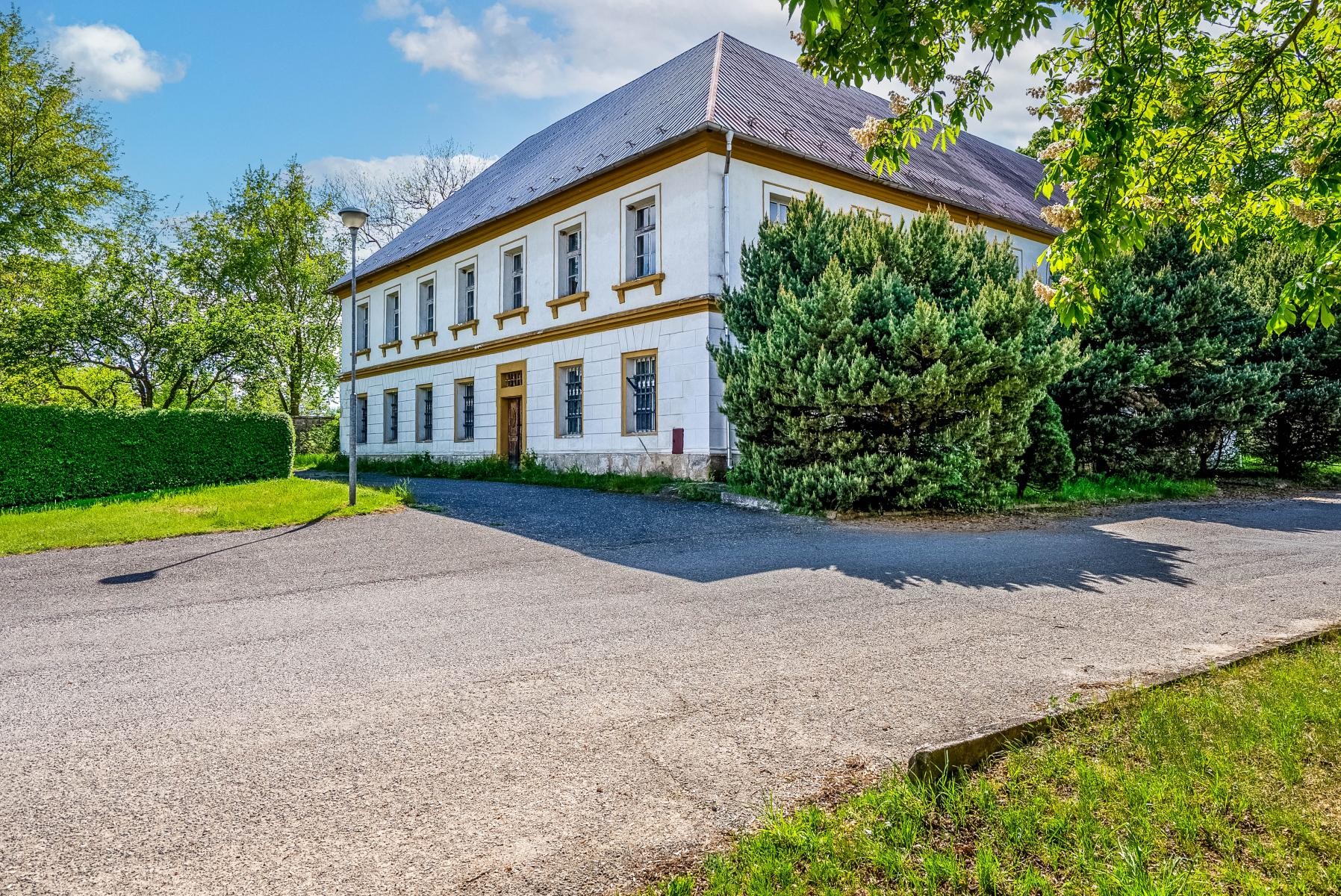 Činžovní dům · 3 000 m² · Velké Všelisy - 3