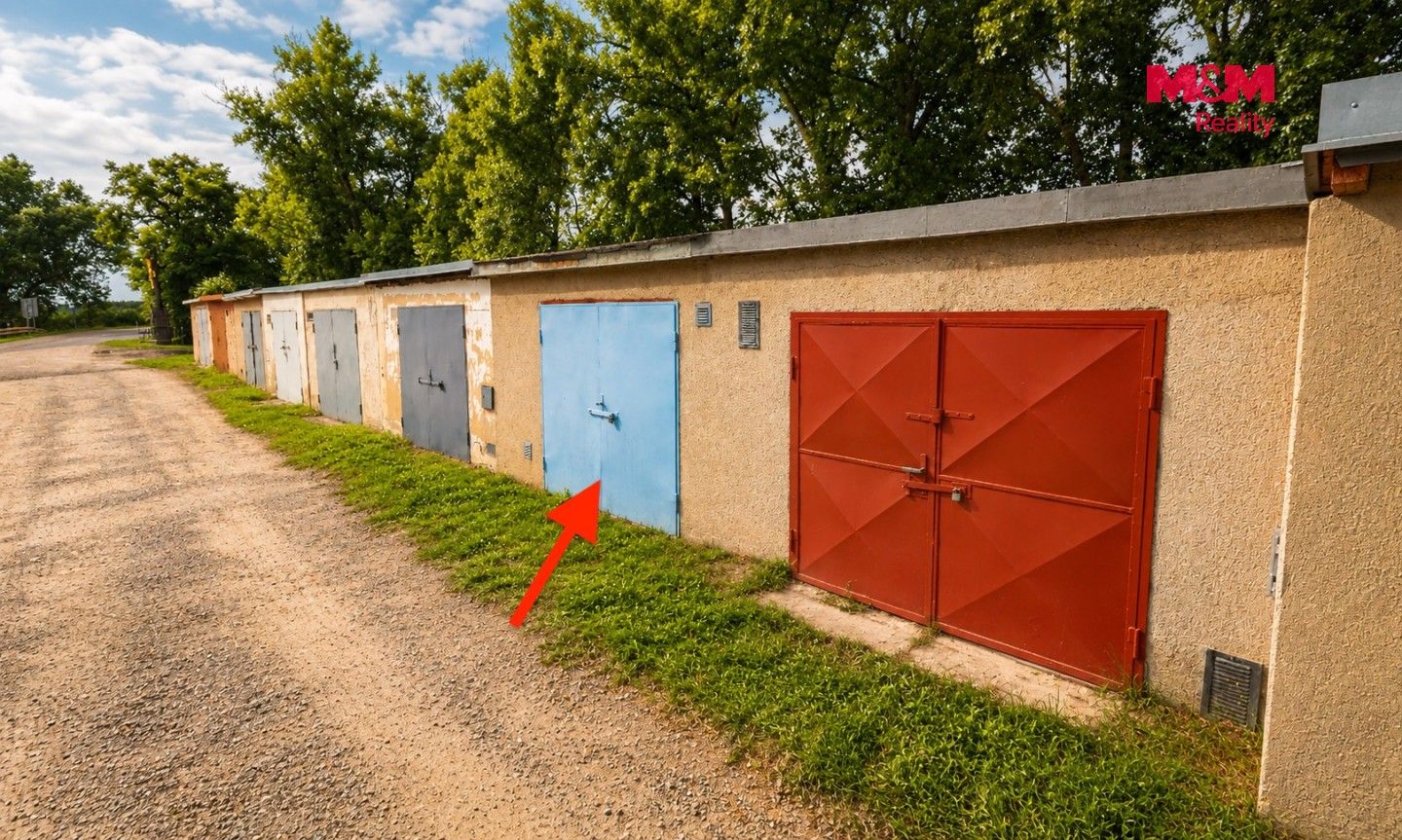 Garáže, Hodonice, 28 m² - 2