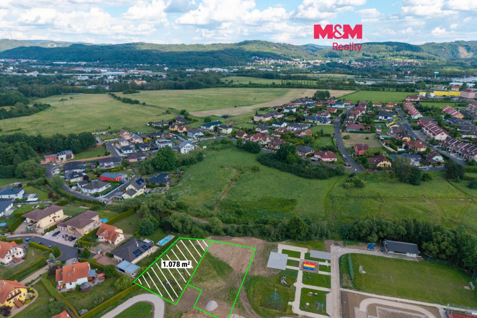 Pozemek pro bydlení, 1 078 m²