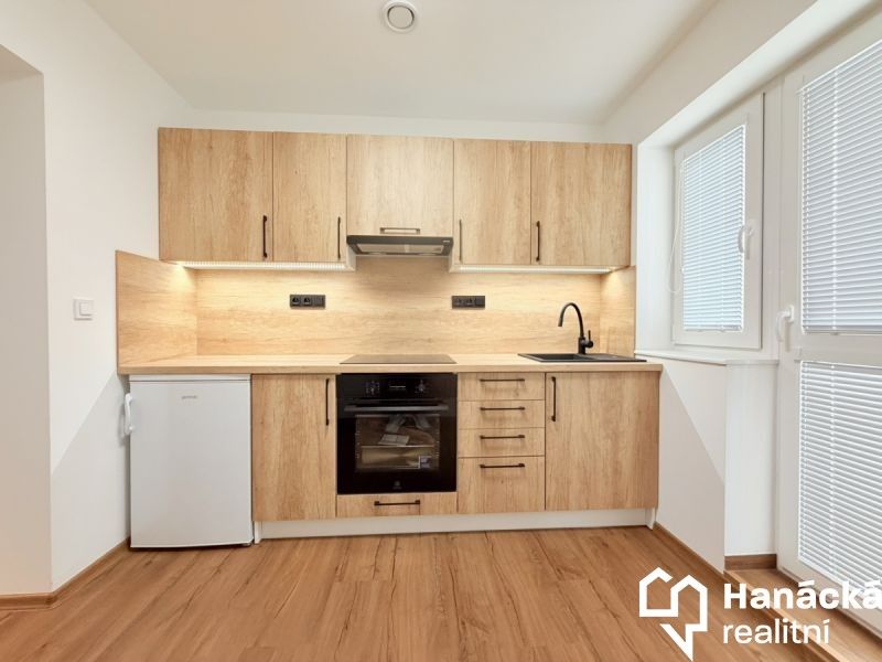 Pronájem byt 1+1 - Přerovská , Bystřice pod Hostýnem, 42 m² - 2