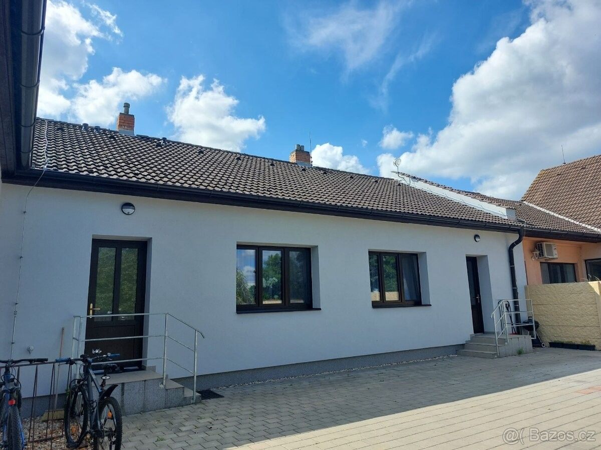 Byty, Rohatec, 696 01