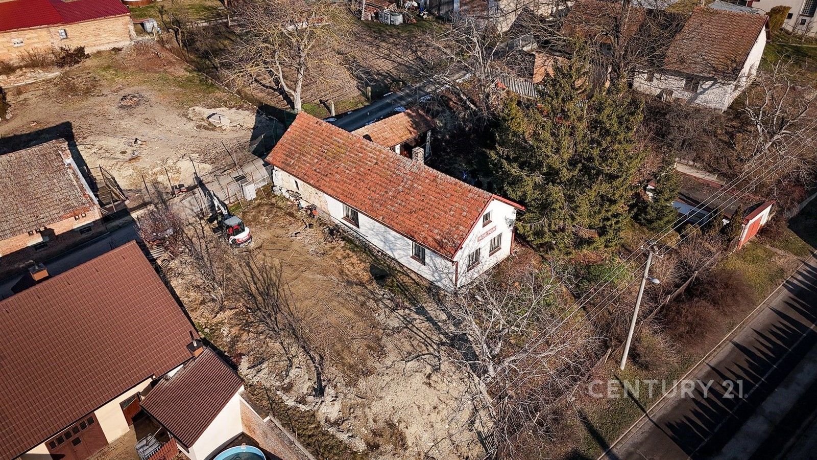 Prodej rodinný dům - Úhřetická Lhota, 355 m²