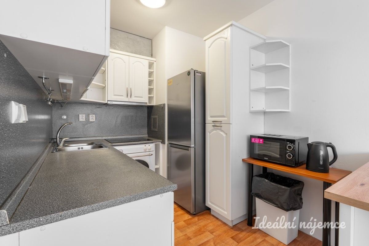 2+kk, Litoměřická, Praha, 43 m²