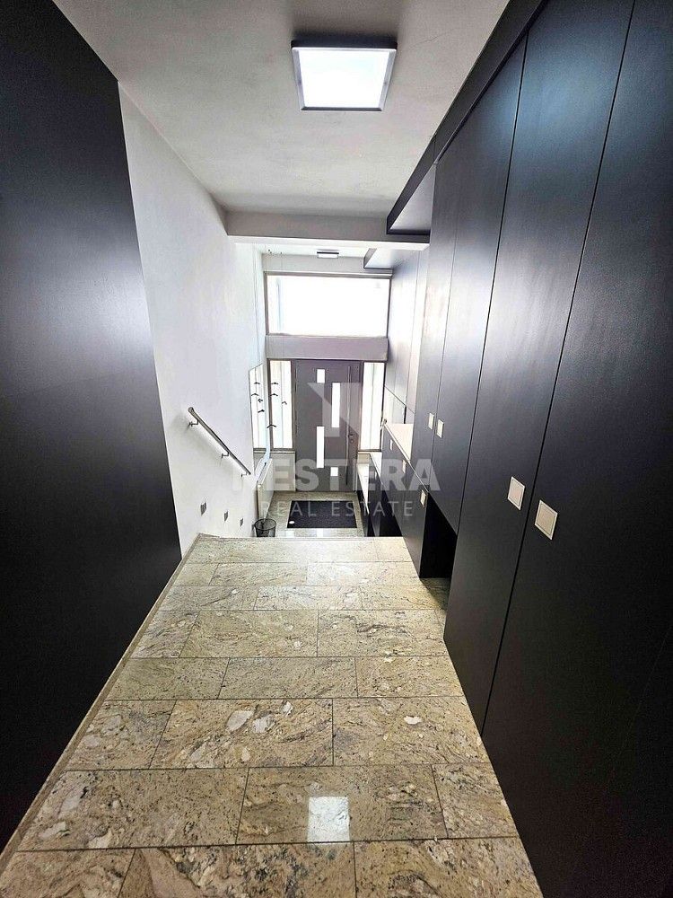 Pronájem rodinný dům - Za Lužinami, Praha 5 - Stodůlky, 500 m² - 5