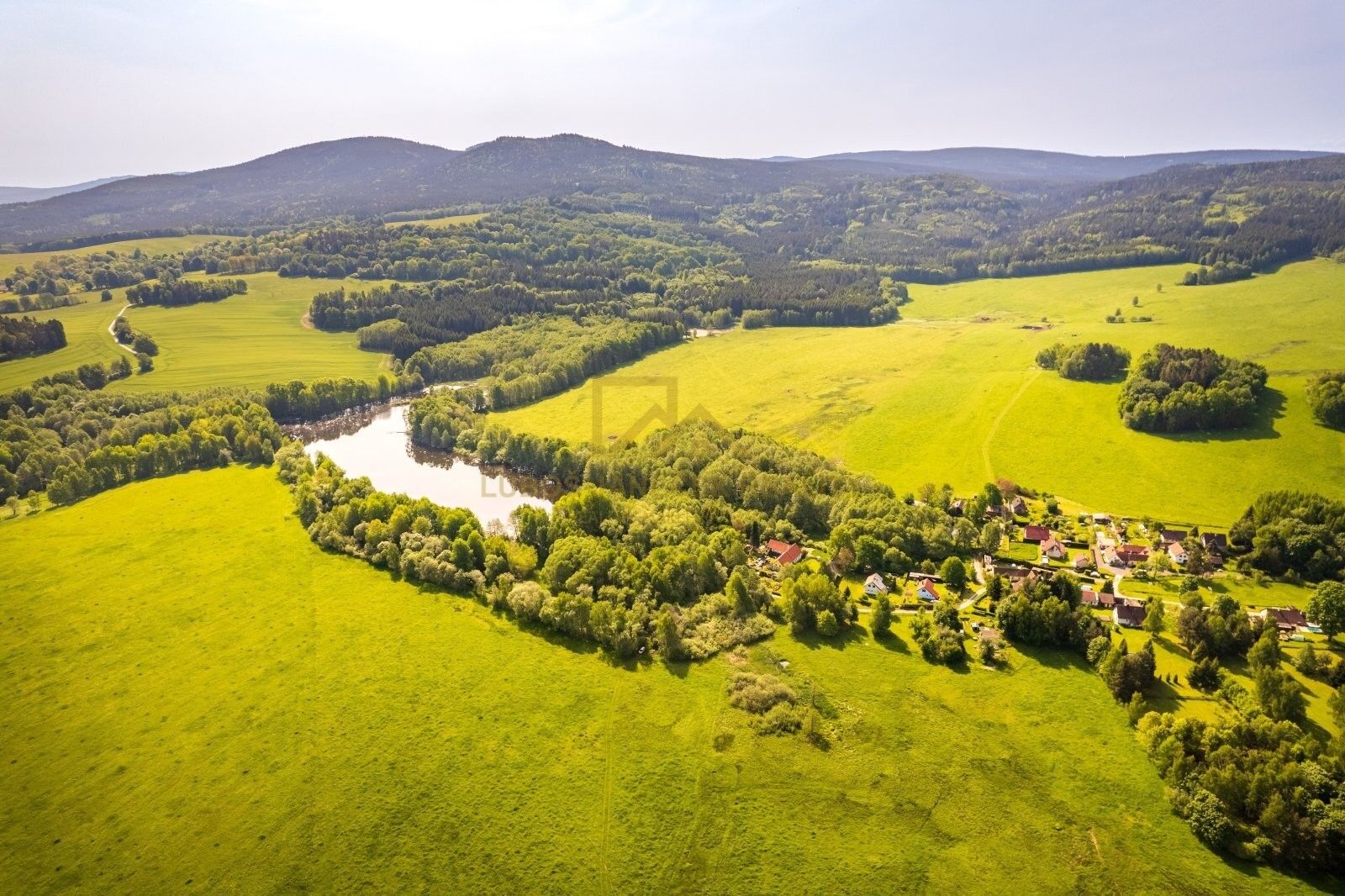 Pozemky pro bydlení, Benešov nad Černou Hartunkov, 5 446 m² - 2